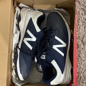 New Balance womans softball cleats